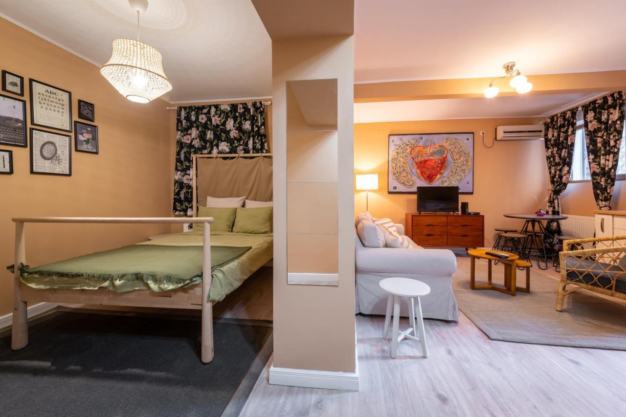 Studio British Londra - Dorobanti * Bucarest